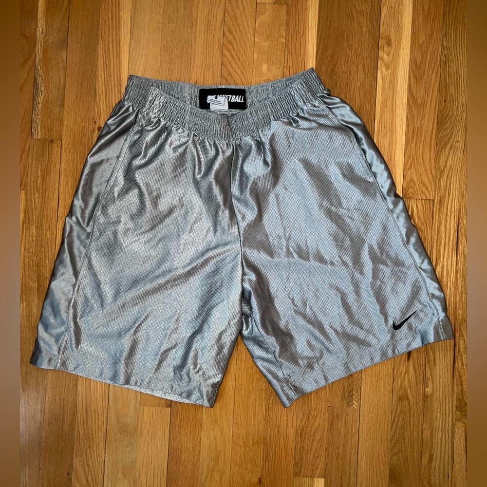 Men’s Gray Nike Basketball Shorts